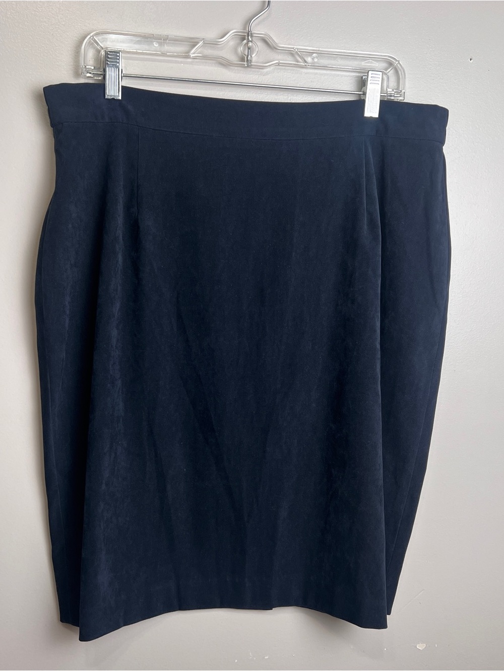 Amanda Smith Dresses Faux Suede Skirt Size 16 Careerwear Classic Dark Navy, EUC